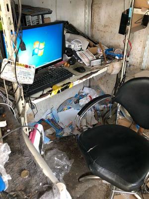 電腦壞了好多師傅都說沒法修，卻意外在最臟的維修店修好了